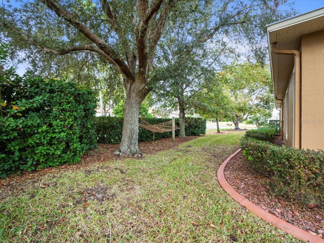 Listing photo id 49 for 8480 Athens Court