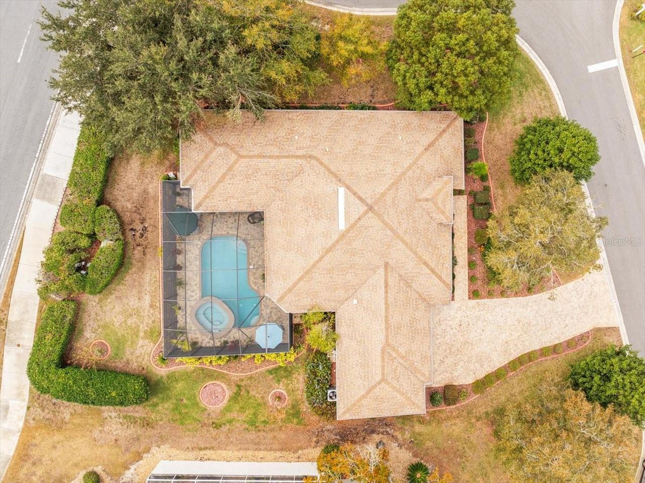 Listing photo id 52 for 8480 Athens Court