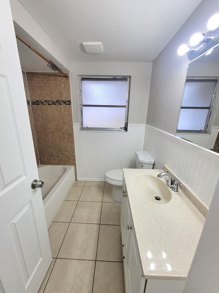 Image 11 of 15 For 7815 Waxwood Drive