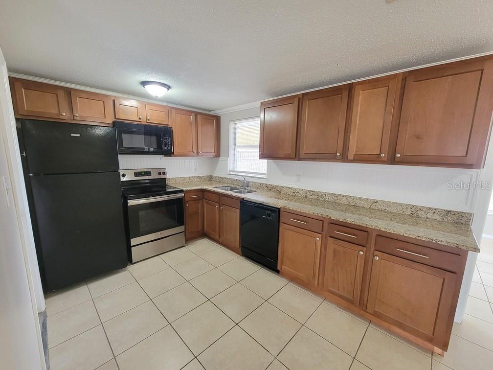 Image 5 of 15 For 7815 Waxwood Drive