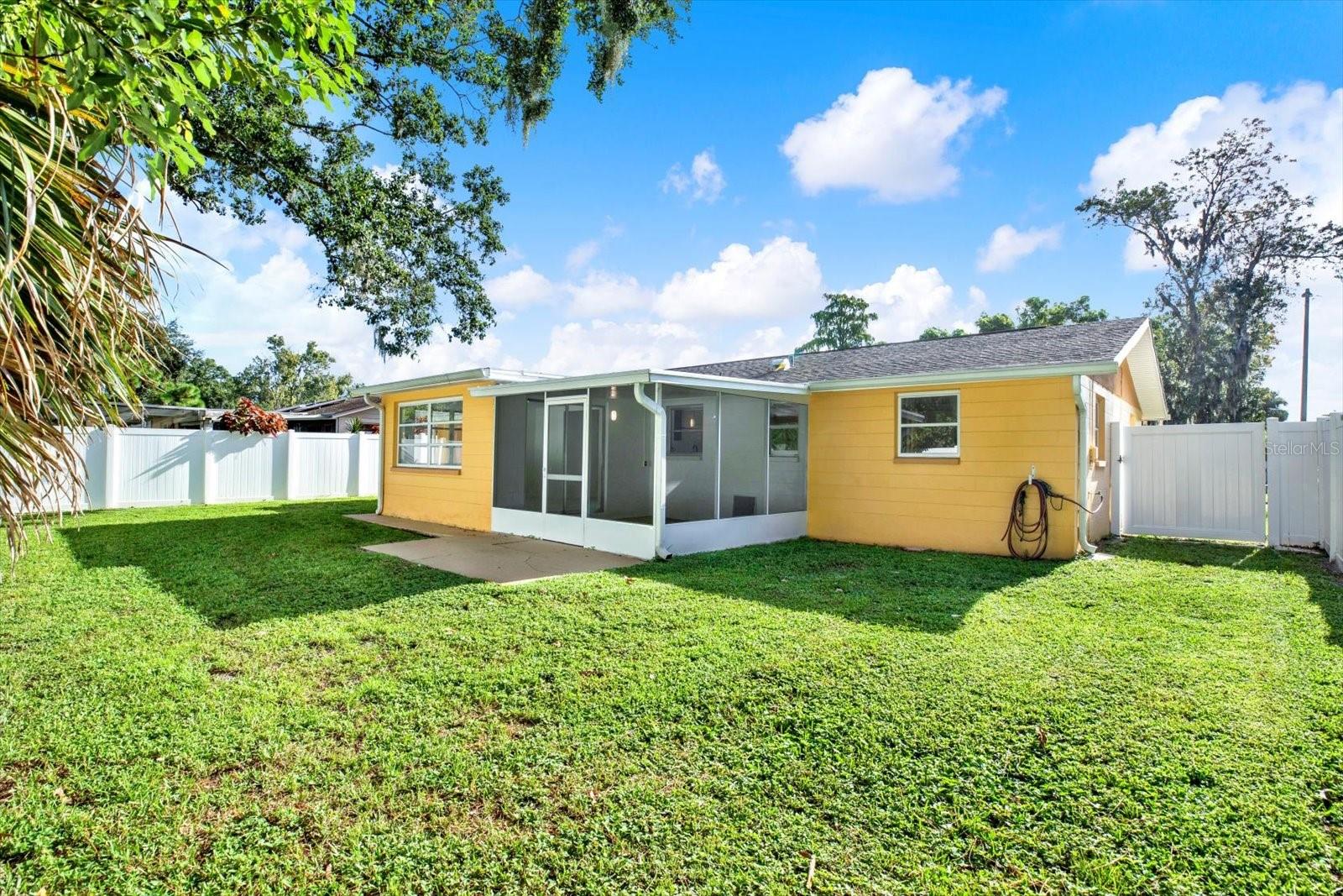 Image 17 of 26 For 6701 Parkside Drive