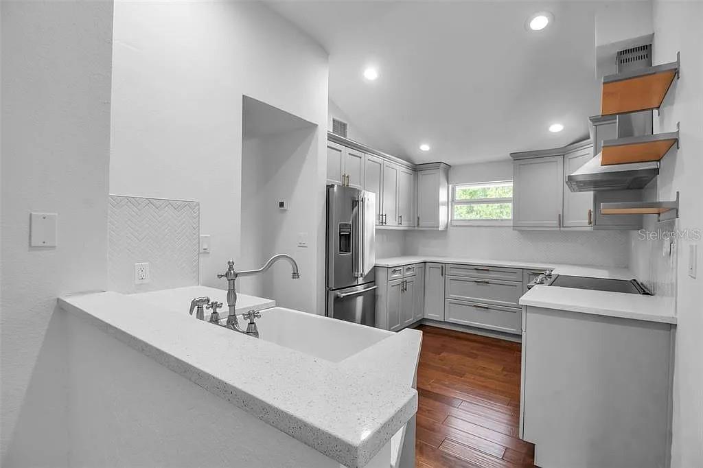 Image 16 of 71 For 7 Georgia Avenue