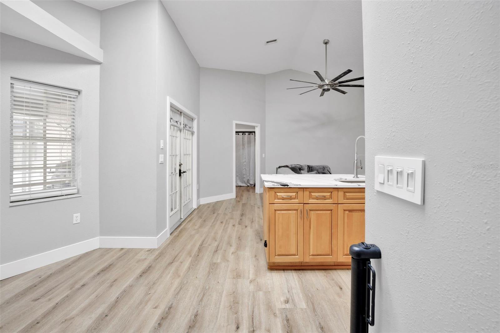 Image 15 of 80 For 18720 Oak Way Drive