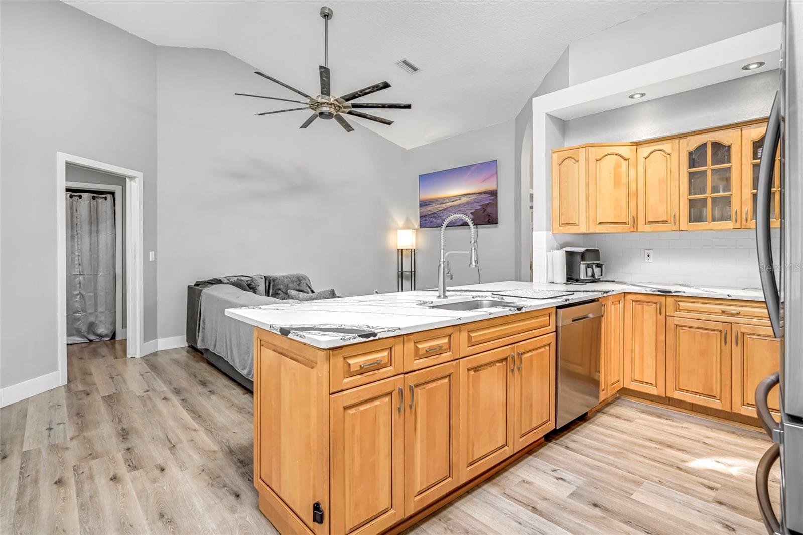 Image 17 of 80 For 18720 Oak Way Drive