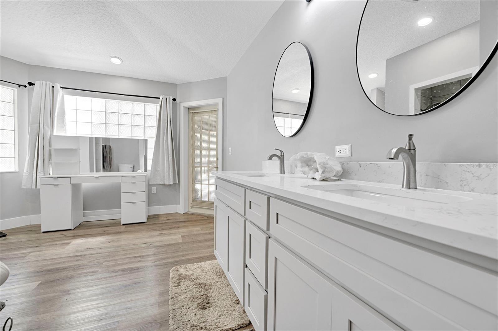 Image 33 of 80 For 18720 Oak Way Drive