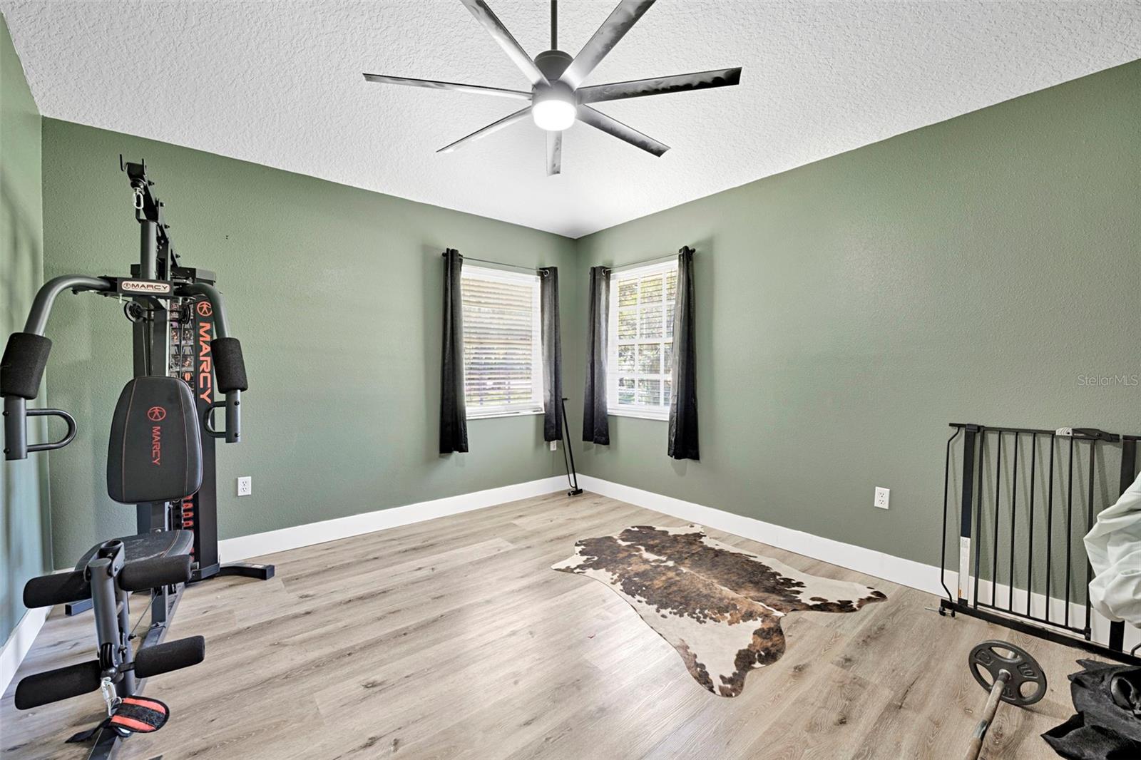 Image 38 of 80 For 18720 Oak Way Drive