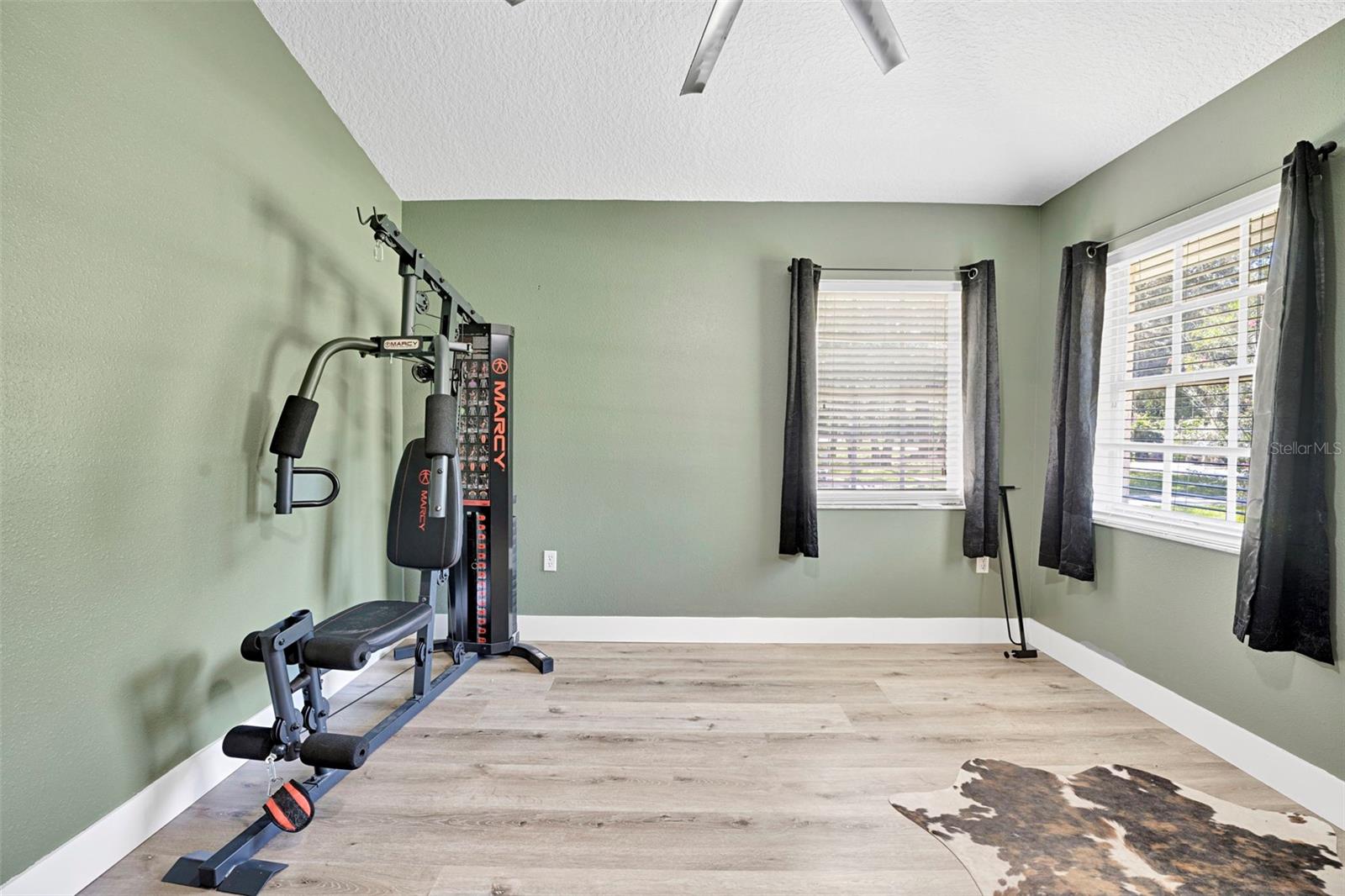 Image 39 of 80 For 18720 Oak Way Drive