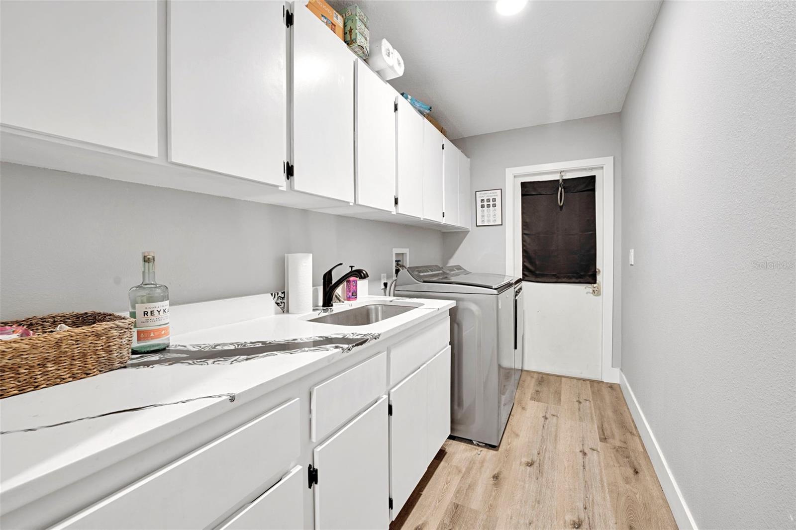 Image 47 of 80 For 18720 Oak Way Drive