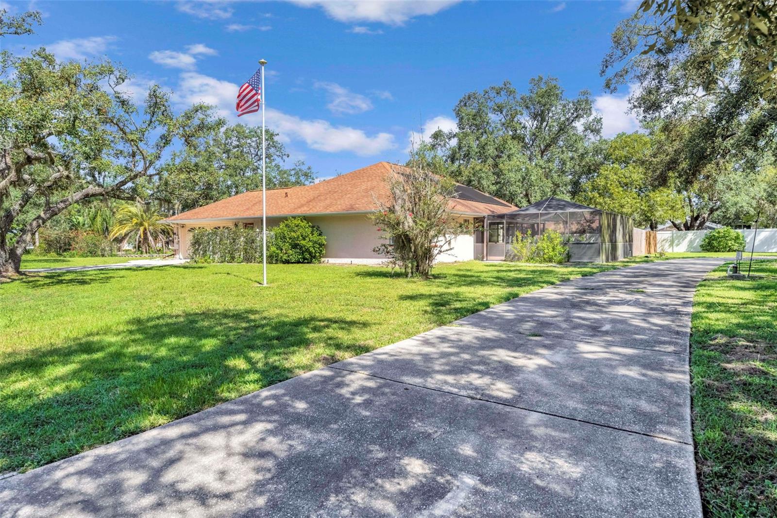 Image 60 of 80 For 18720 Oak Way Drive