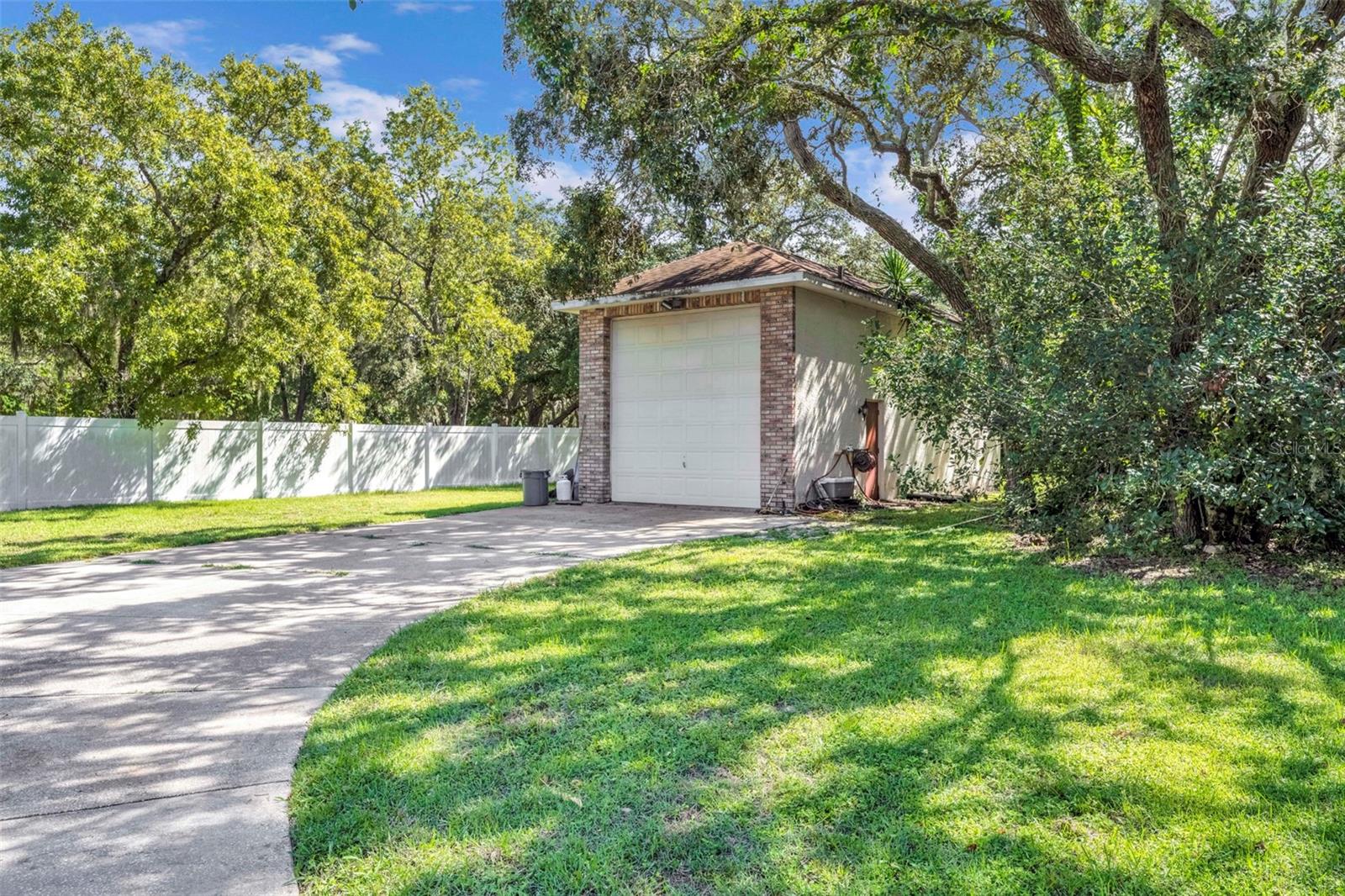 Image 61 of 80 For 18720 Oak Way Drive