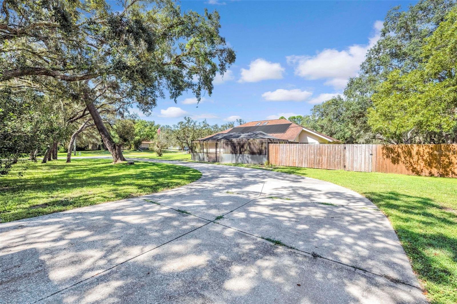 Image 65 of 80 For 18720 Oak Way Drive