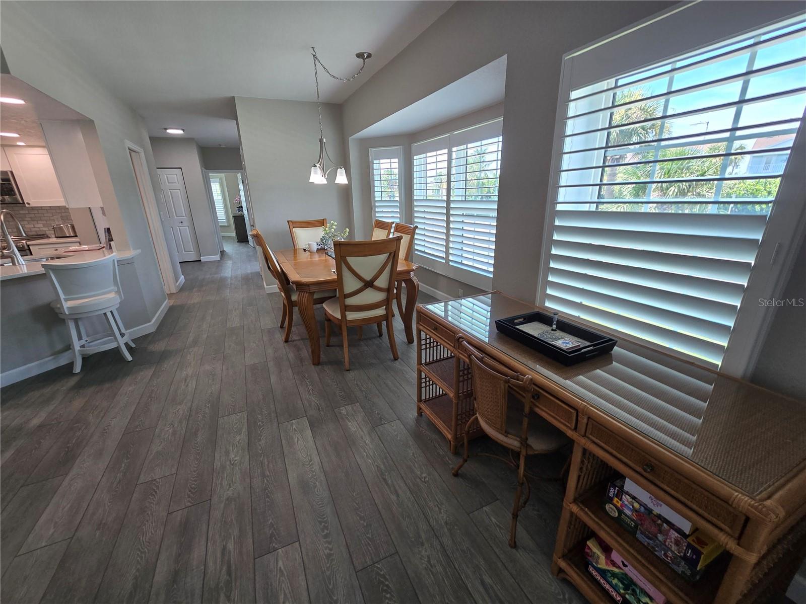 Image 15 of 51 For 9201 Captiva Circle Circle