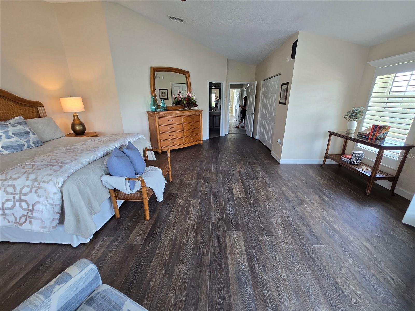 Image 24 of 51 For 9201 Captiva Circle Circle