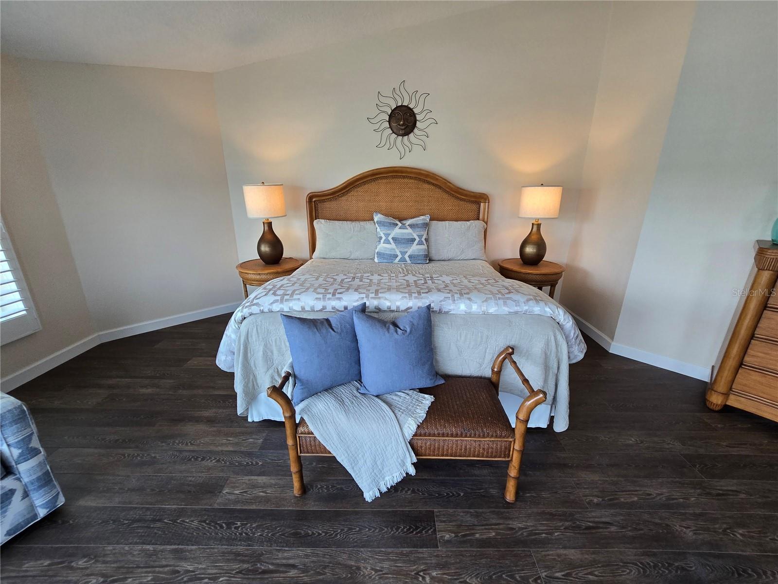 Image 26 of 51 For 9201 Captiva Circle Circle