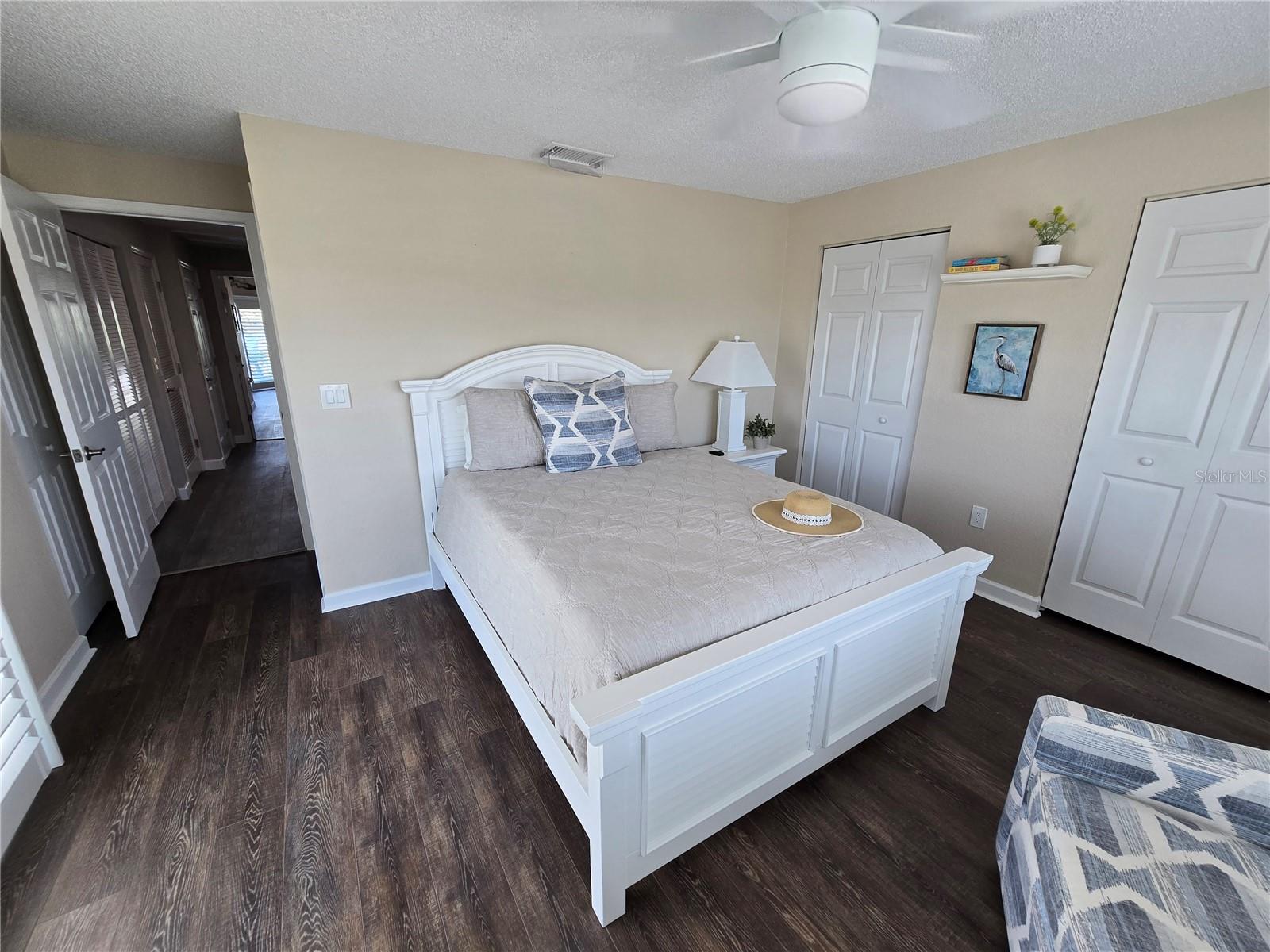 Image 33 of 51 For 9201 Captiva Circle Circle