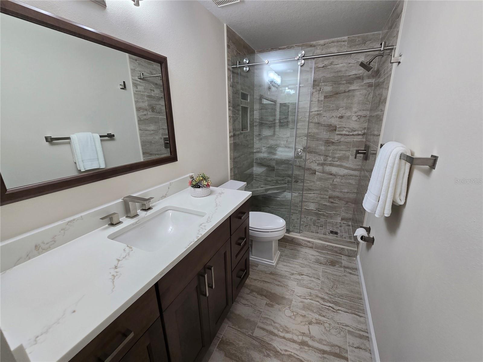 Image 39 of 51 For 9201 Captiva Circle Circle