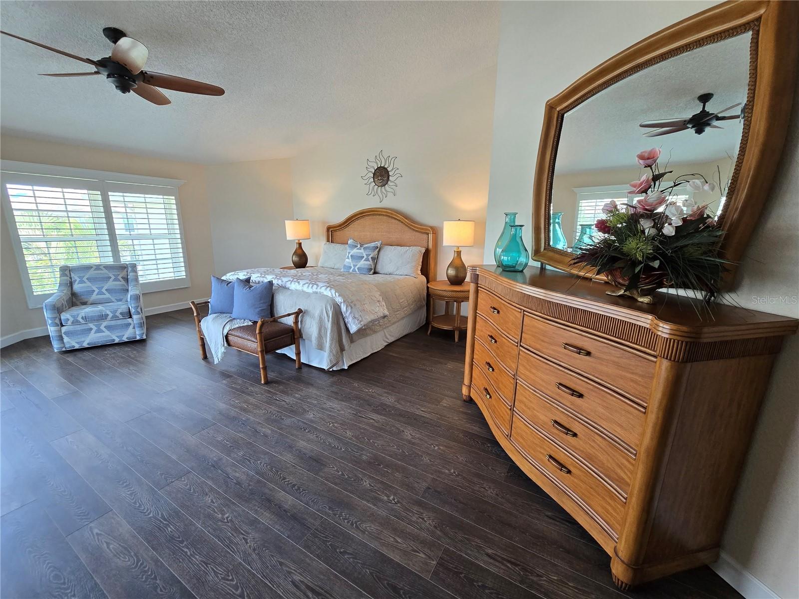 Image 44 of 51 For 9201 Captiva Circle Circle