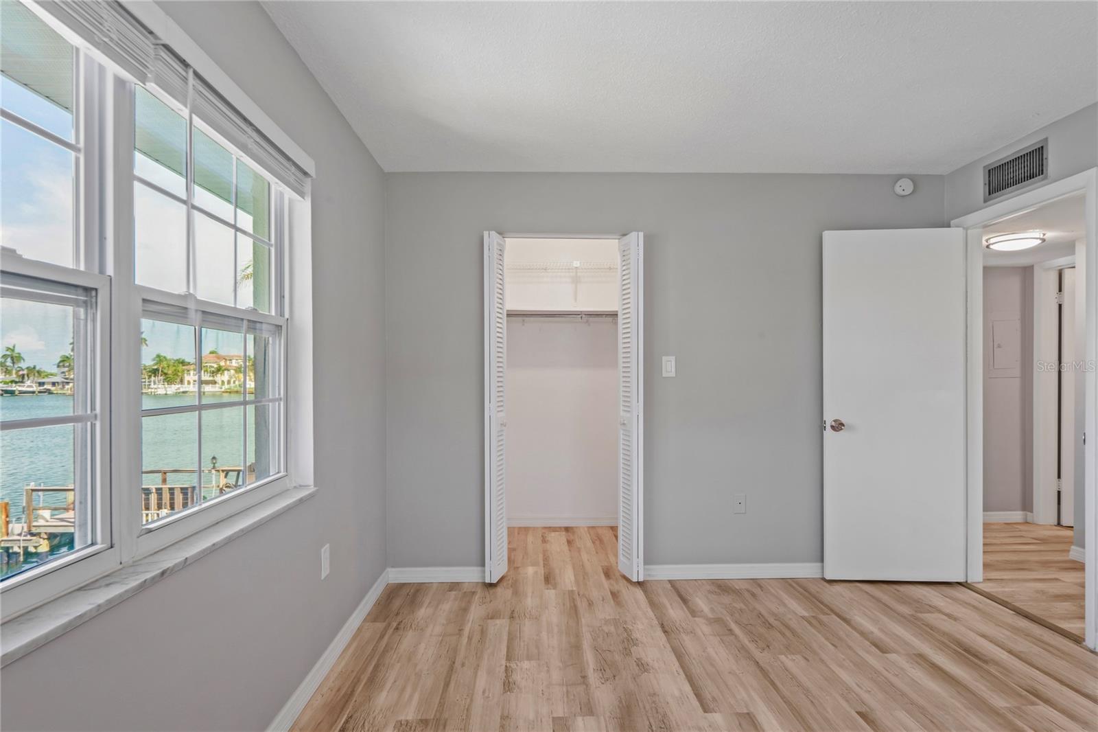 Image 18 of 51 For 11655 3rd Street E 12