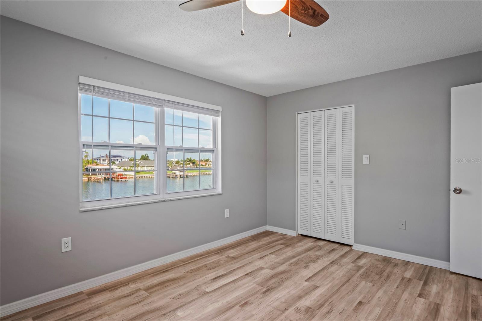 Image 19 of 51 For 11655 3rd Street E 12