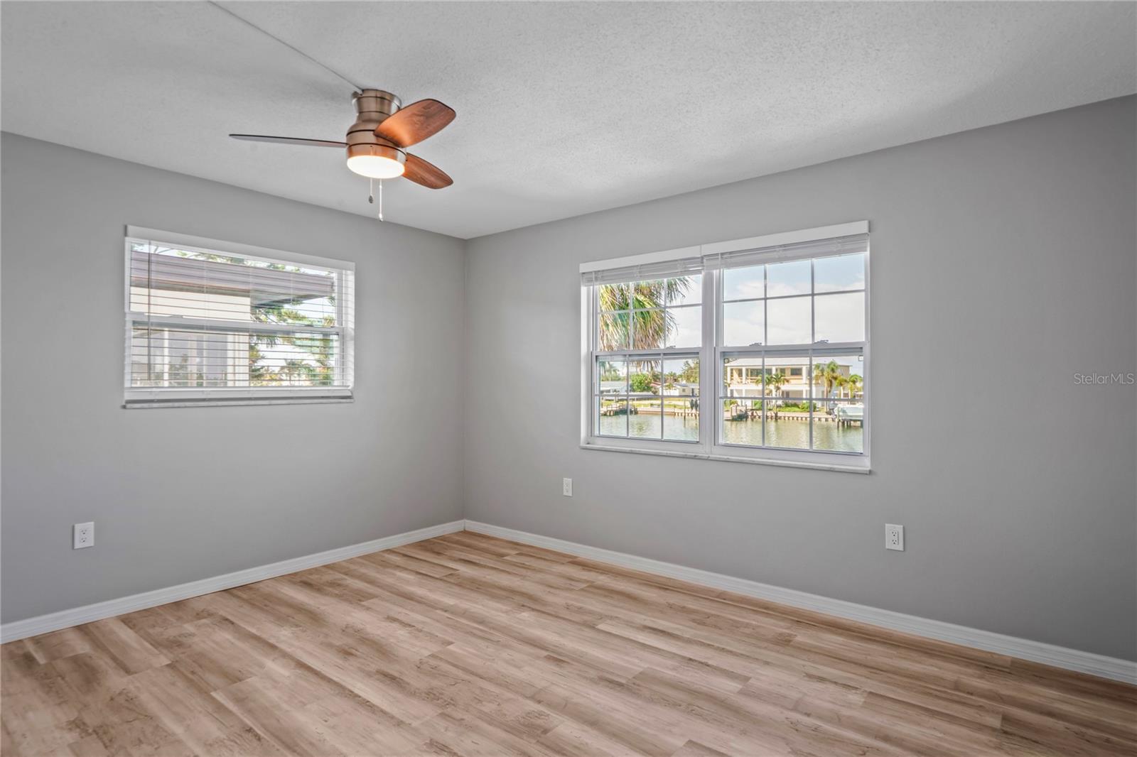 Image 21 of 51 For 11655 3rd Street E 12