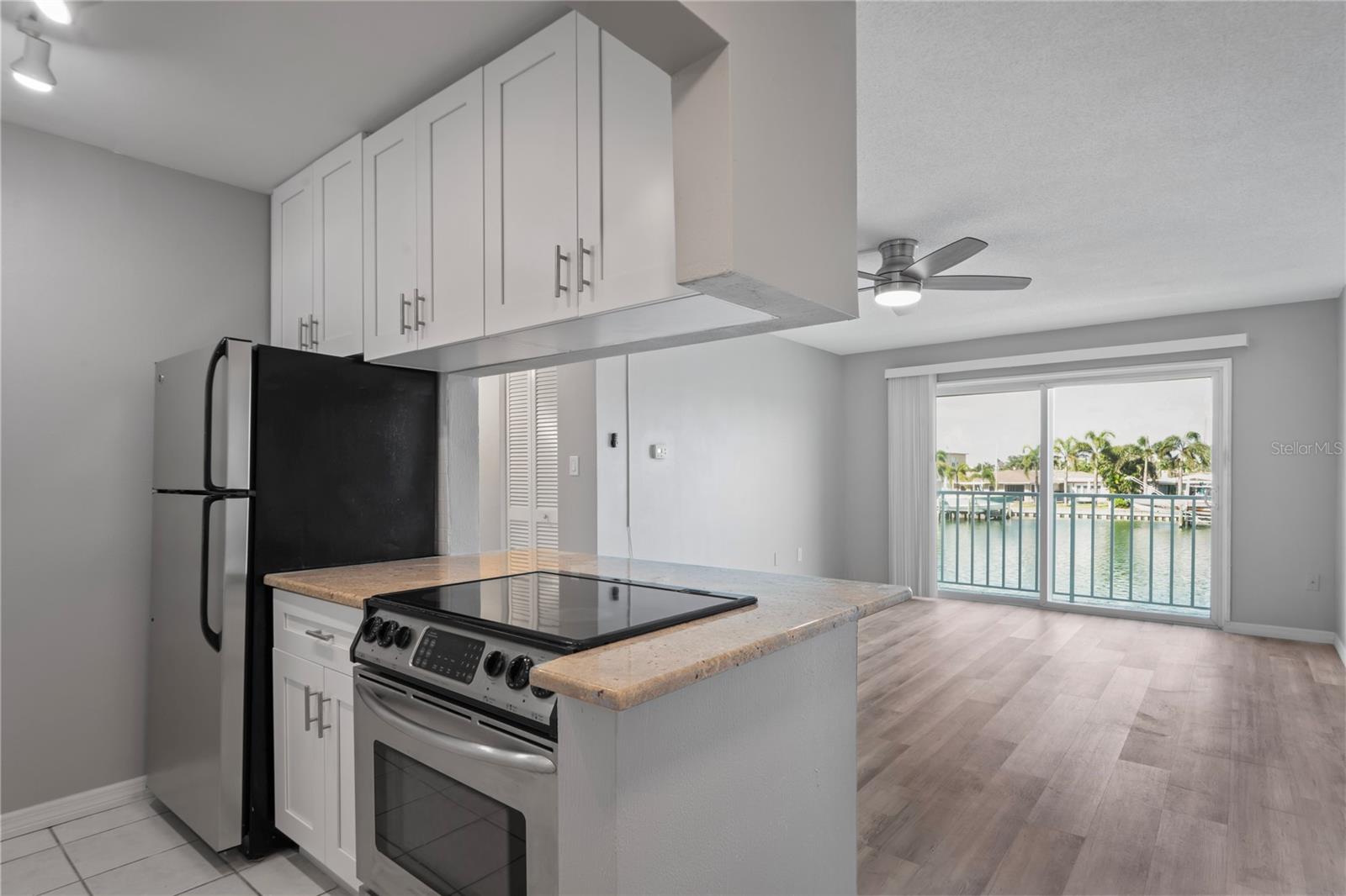 Image 6 of 51 For 11655 3rd Street E 12