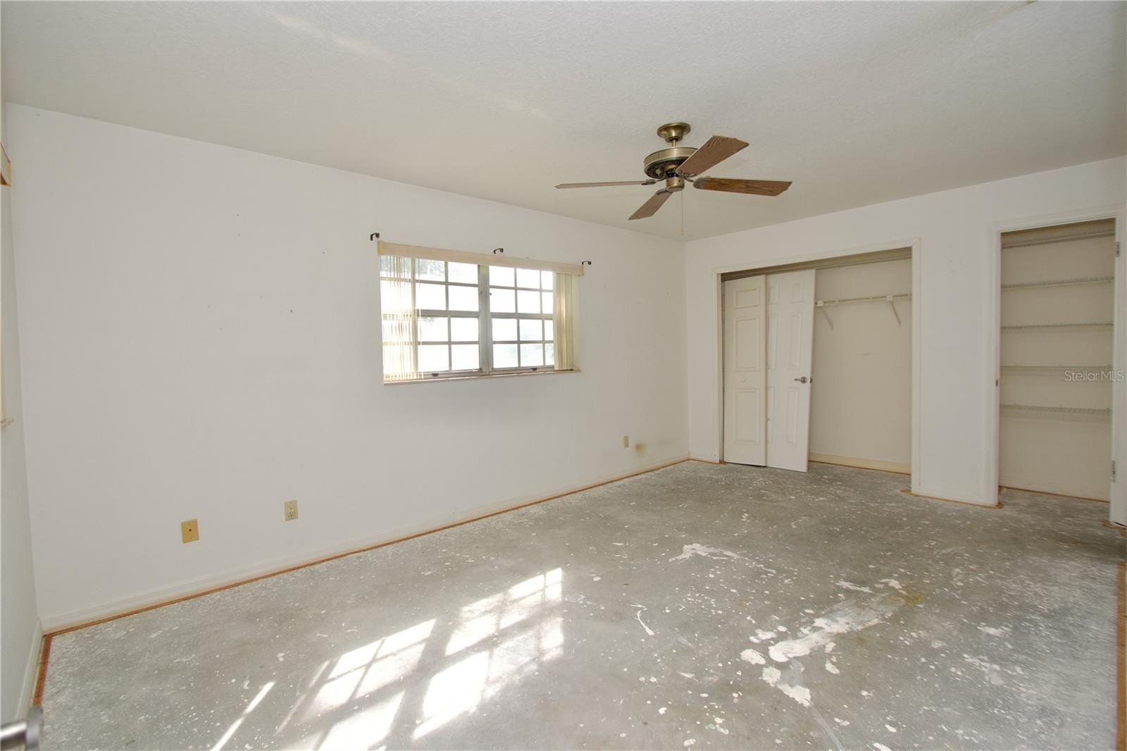 Image 8 of 13 For 3820 River Oaks Court 3820