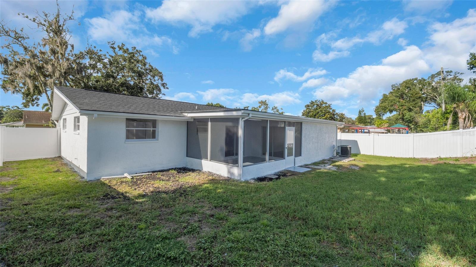 Image 42 of 47 For 7925 Foxwood Drive