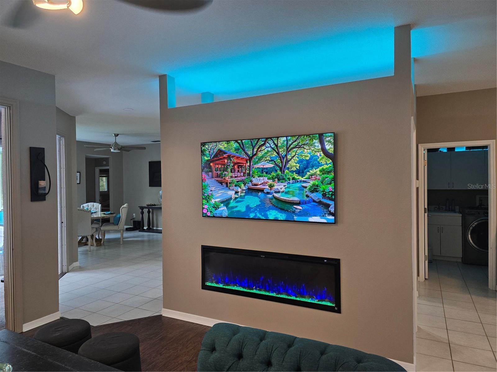 Image 17 of 56 For 10261 Woodland Waters Boulevard