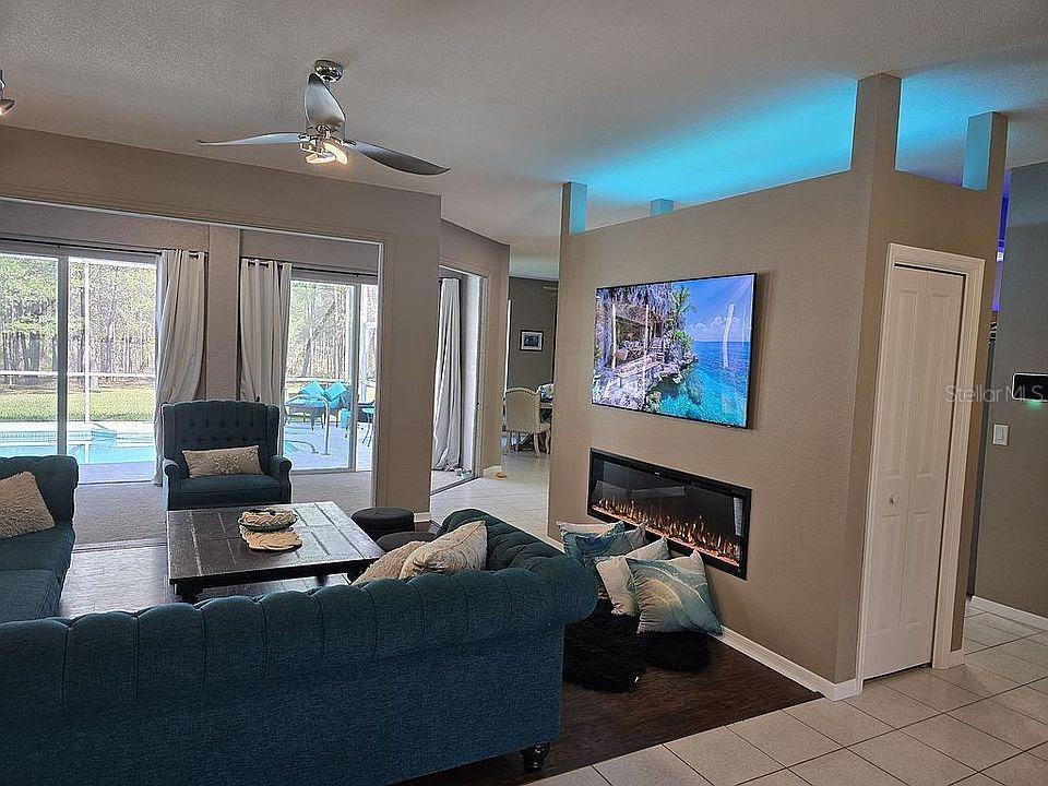 Image 3 of 56 For 10261 Woodland Waters Boulevard