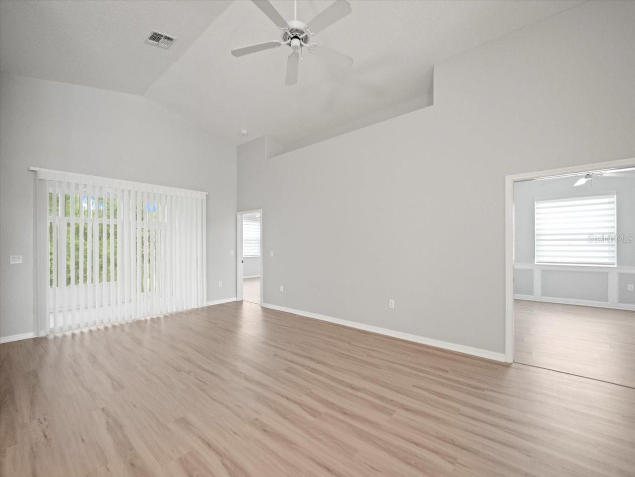 Image 10 of 55 For 10163 Holly Berry Drive