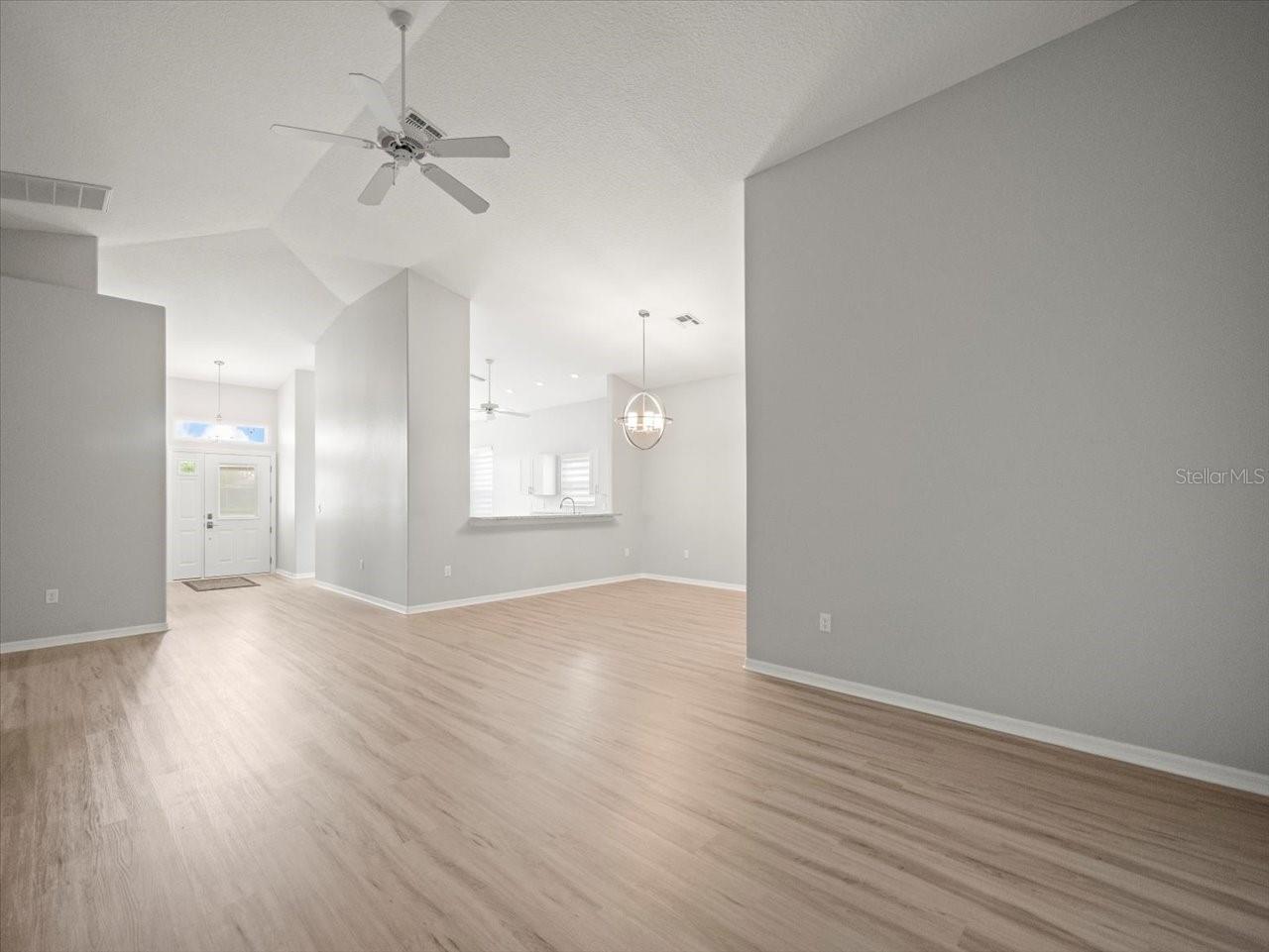 Image 12 of 55 For 10163 Holly Berry Drive