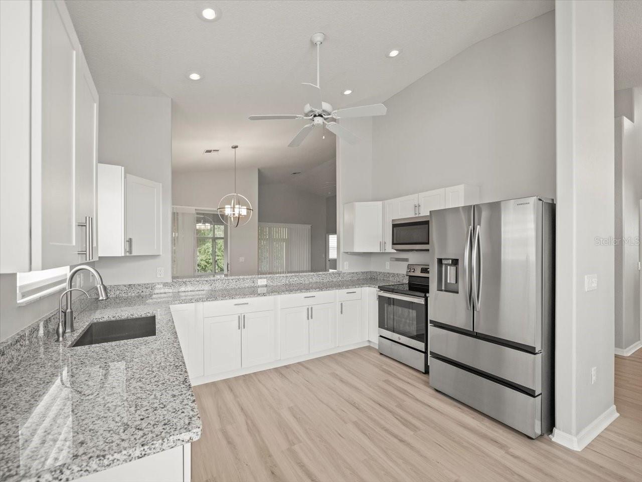 Image 18 of 55 For 10163 Holly Berry Drive