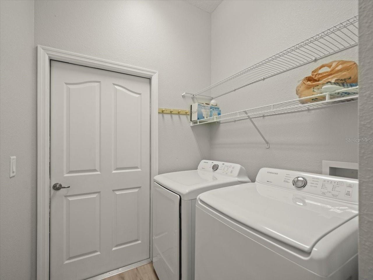 Image 33 of 55 For 10163 Holly Berry Drive