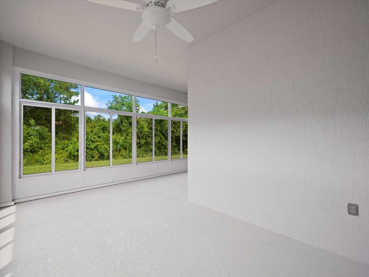 Image 38 of 55 For 10163 Holly Berry Drive