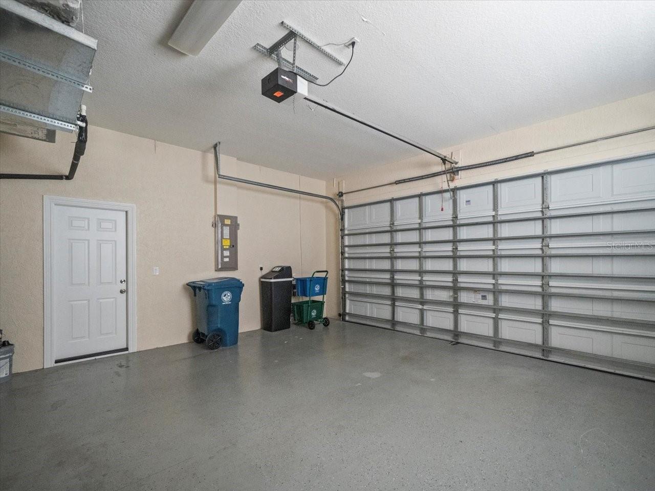 Image 42 of 55 For 10163 Holly Berry Drive