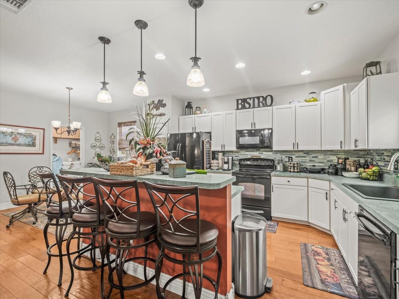 Image 19 of 65 For 5059 Oak Leaf Lane