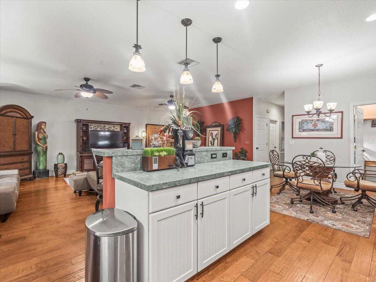 Image 22 of 65 For 5059 Oak Leaf Lane