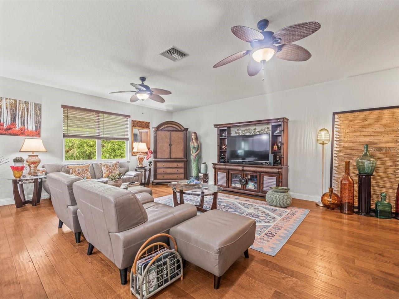 Image 26 of 65 For 5059 Oak Leaf Lane