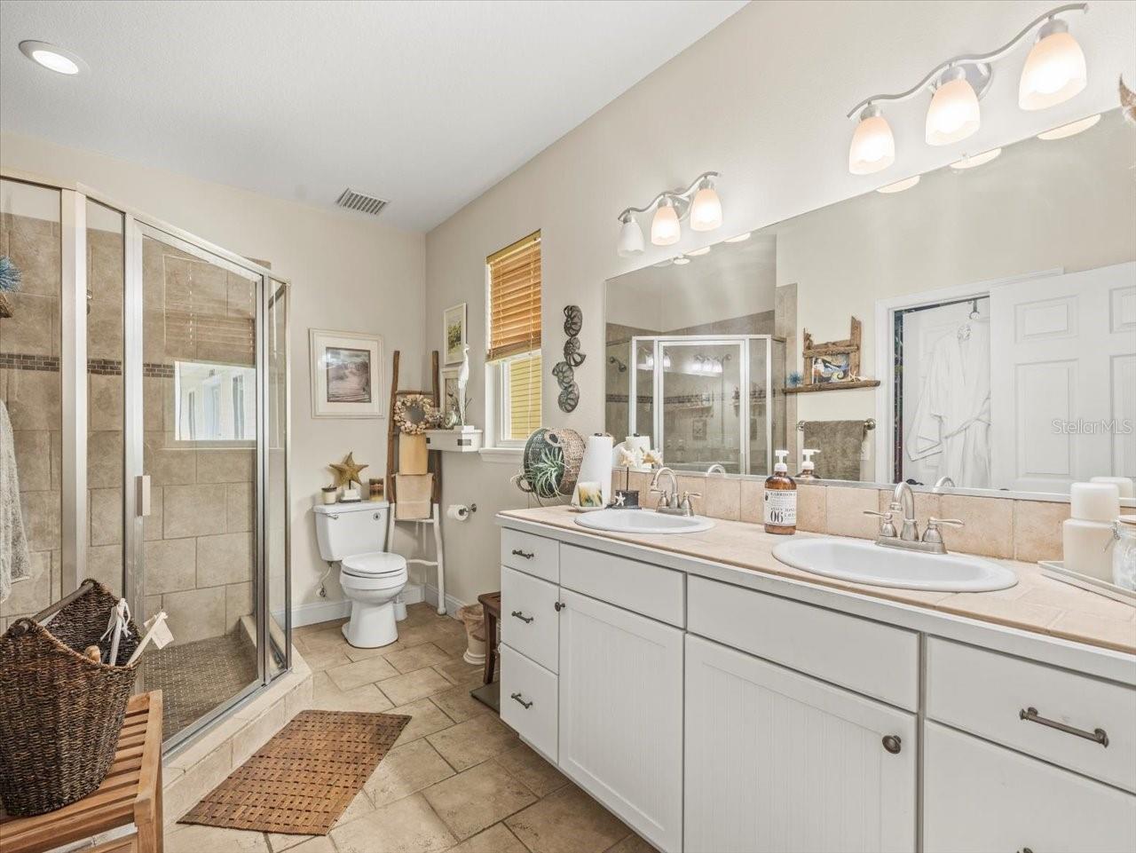 Image 35 of 65 For 5059 Oak Leaf Lane