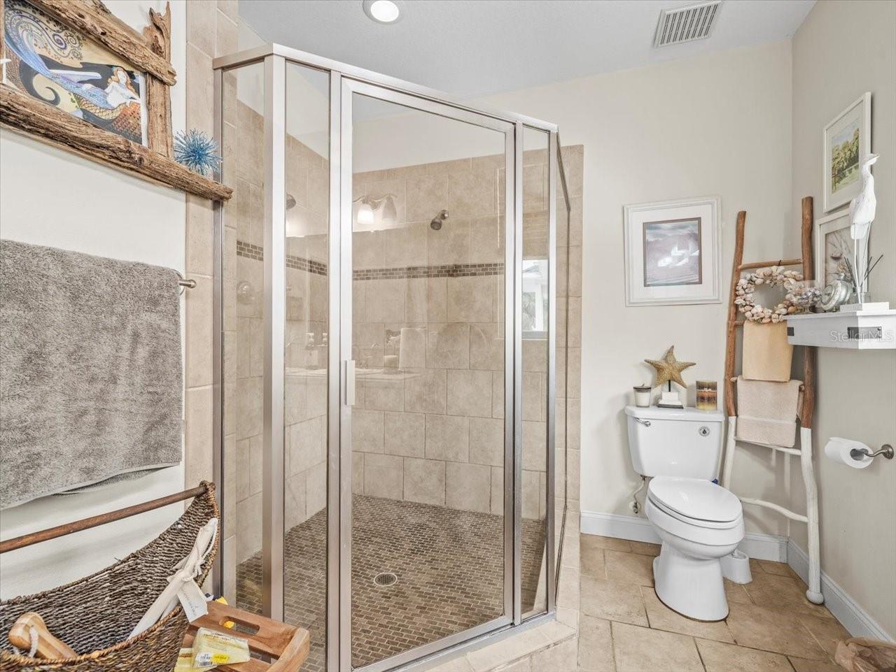 Image 36 of 65 For 5059 Oak Leaf Lane