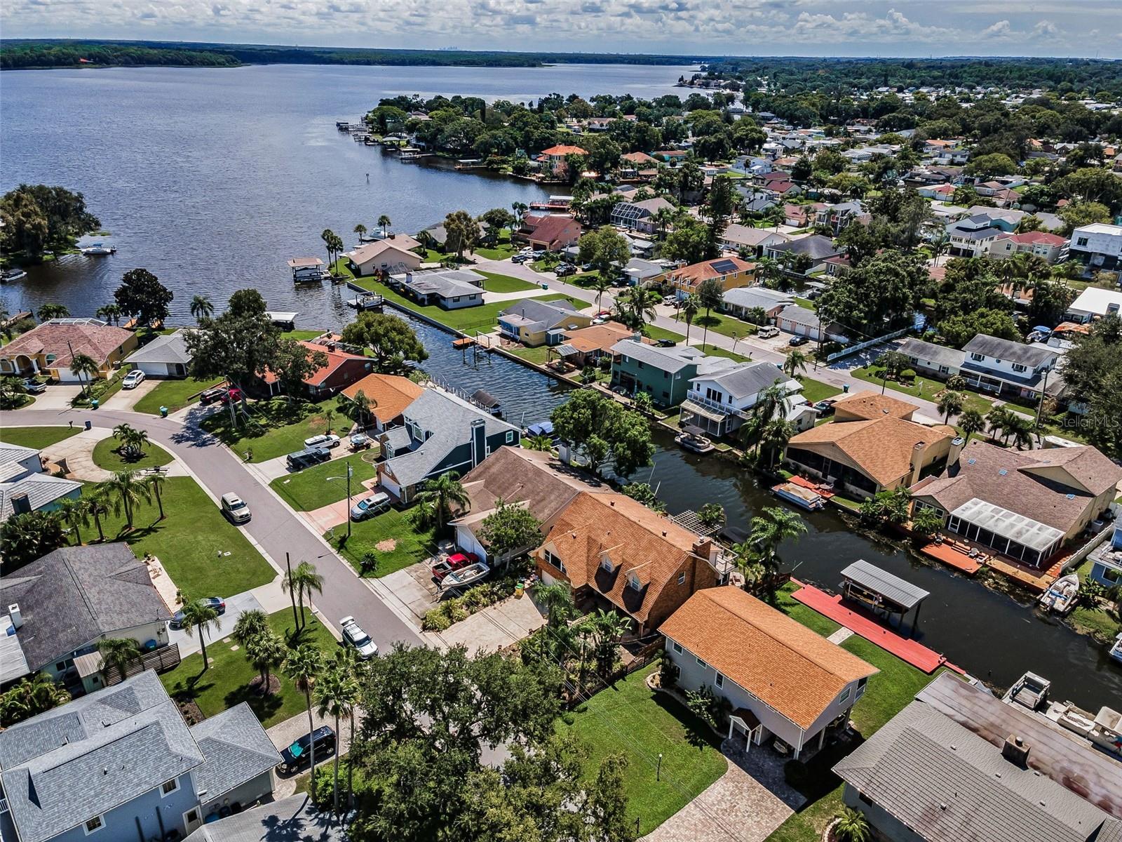 Image 9 of 80 For 53 Freshwater Drive