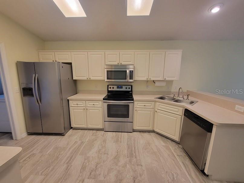 Image 12 of 28 For 13366 Wrenwood Circle