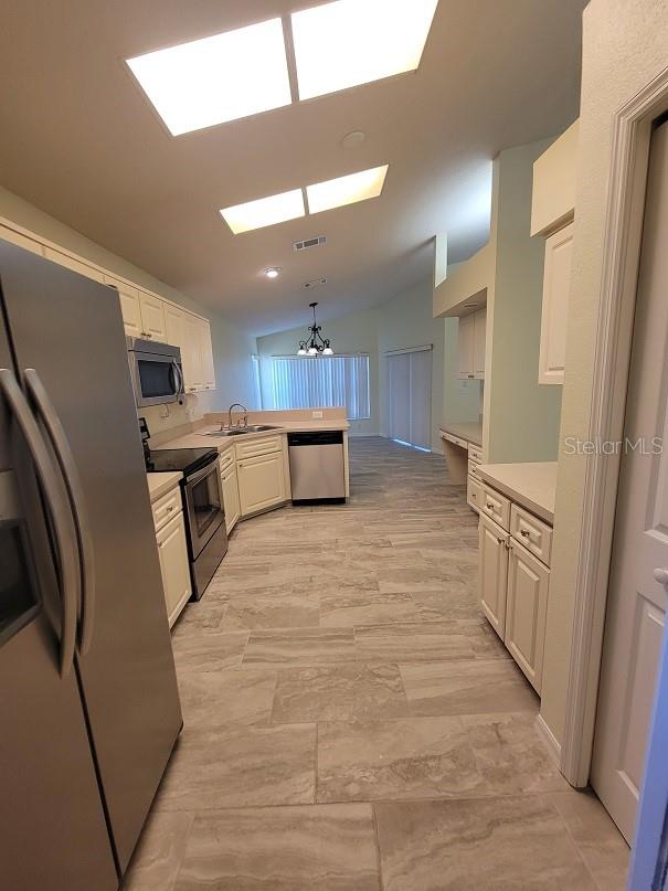 Image 13 of 28 For 13366 Wrenwood Circle