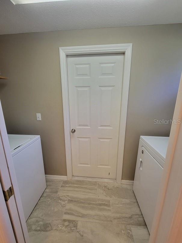 Image 24 of 28 For 13366 Wrenwood Circle