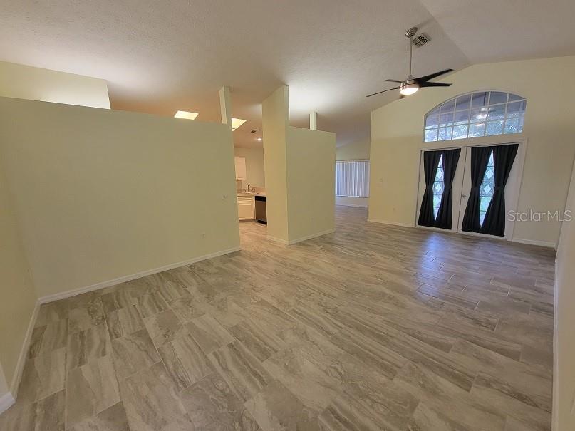 Image 5 of 28 For 13366 Wrenwood Circle