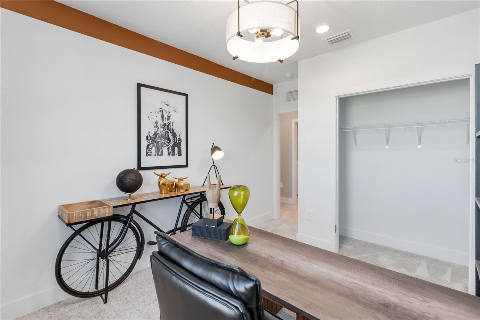 Image 18 of 30 For 1077 Orange Trailside Way