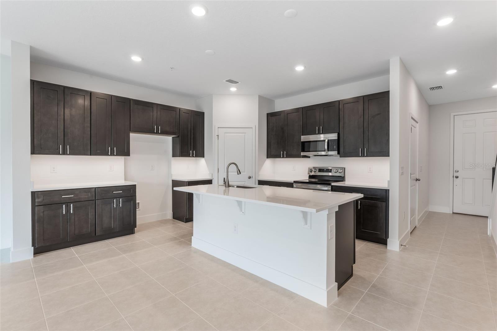Image 3 of 11 For 1077 Orange Trailside Way