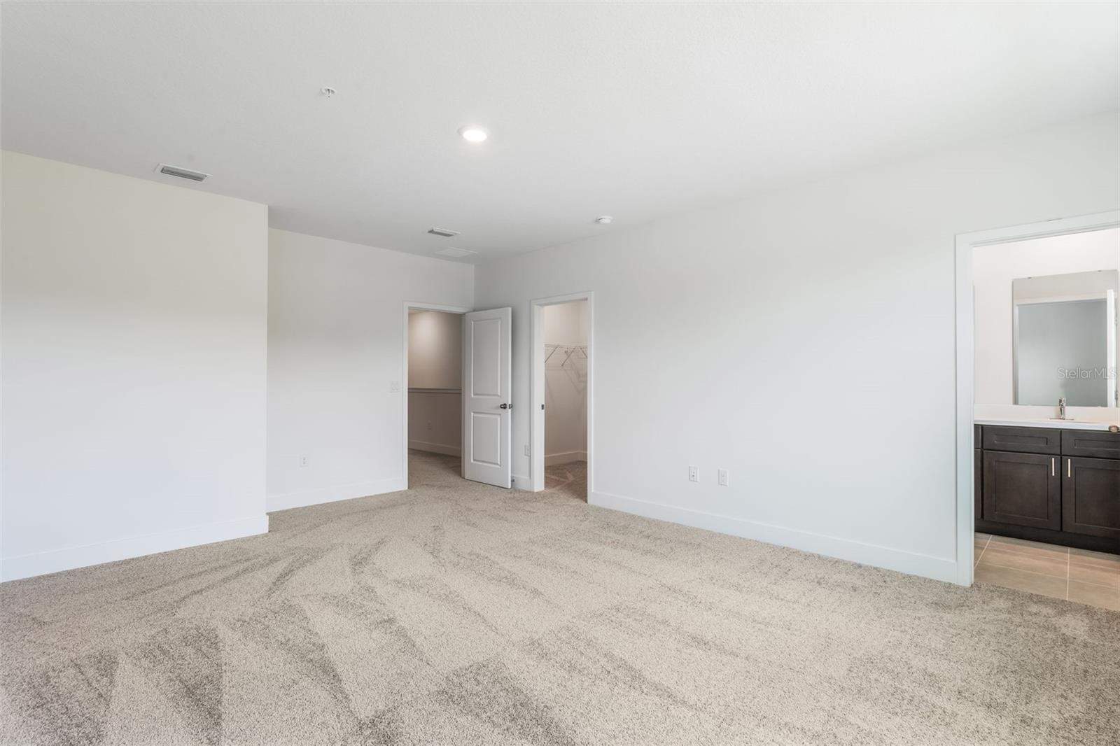 Image 8 of 11 For 1077 Orange Trailside Way