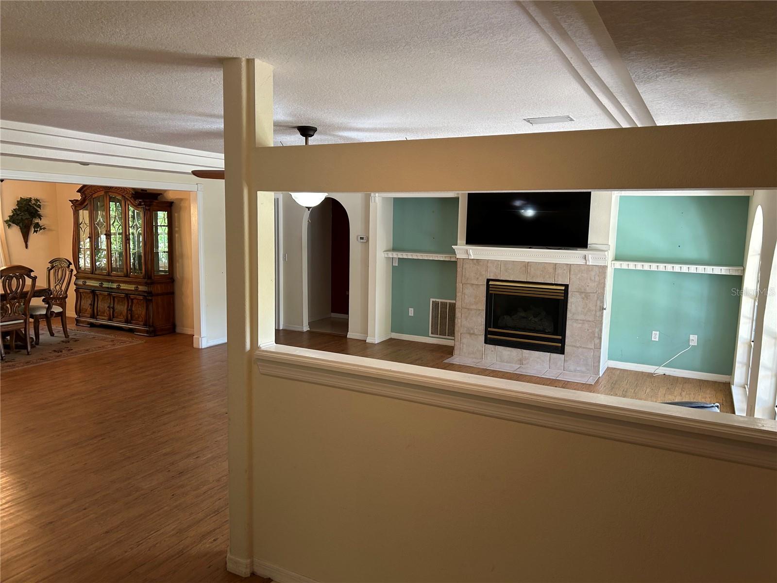 Image 23 of 47 For 6101 Pine Circle