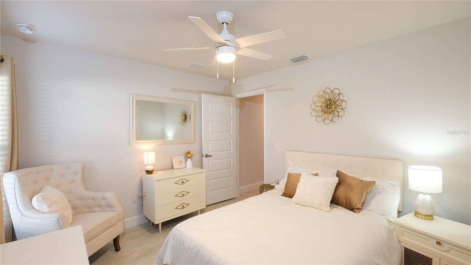 Image 18 of 26 For 4444 Boyer Terrace